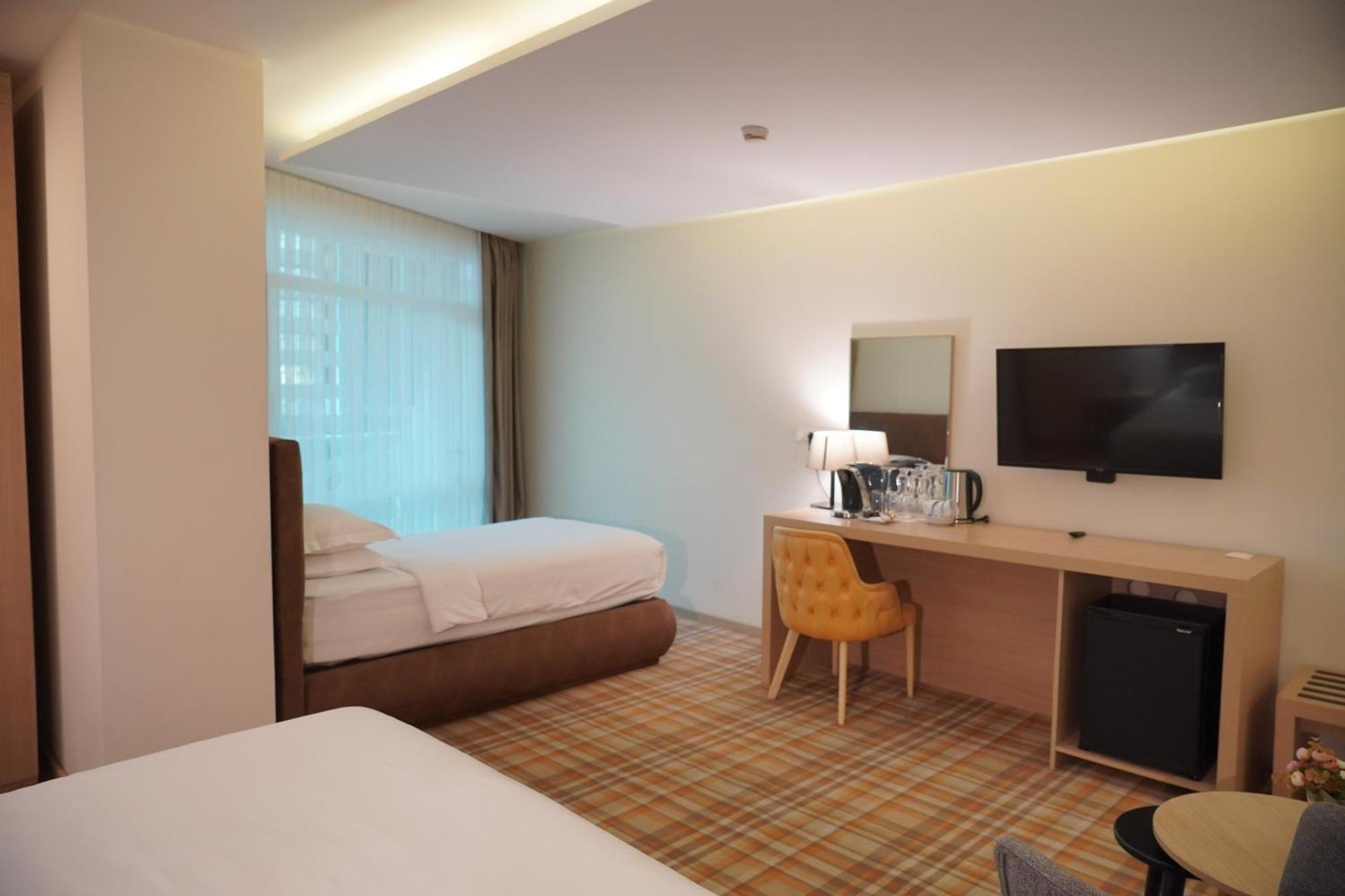 Best Western Premier Batumi Hotel Bagian luar foto